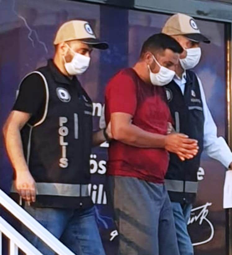 21 yil hapis cezasi bulunan supheli yakalandi 0 PY4yhBO1 21 yıl hapis cezası bulunan şüpheli yakalandı