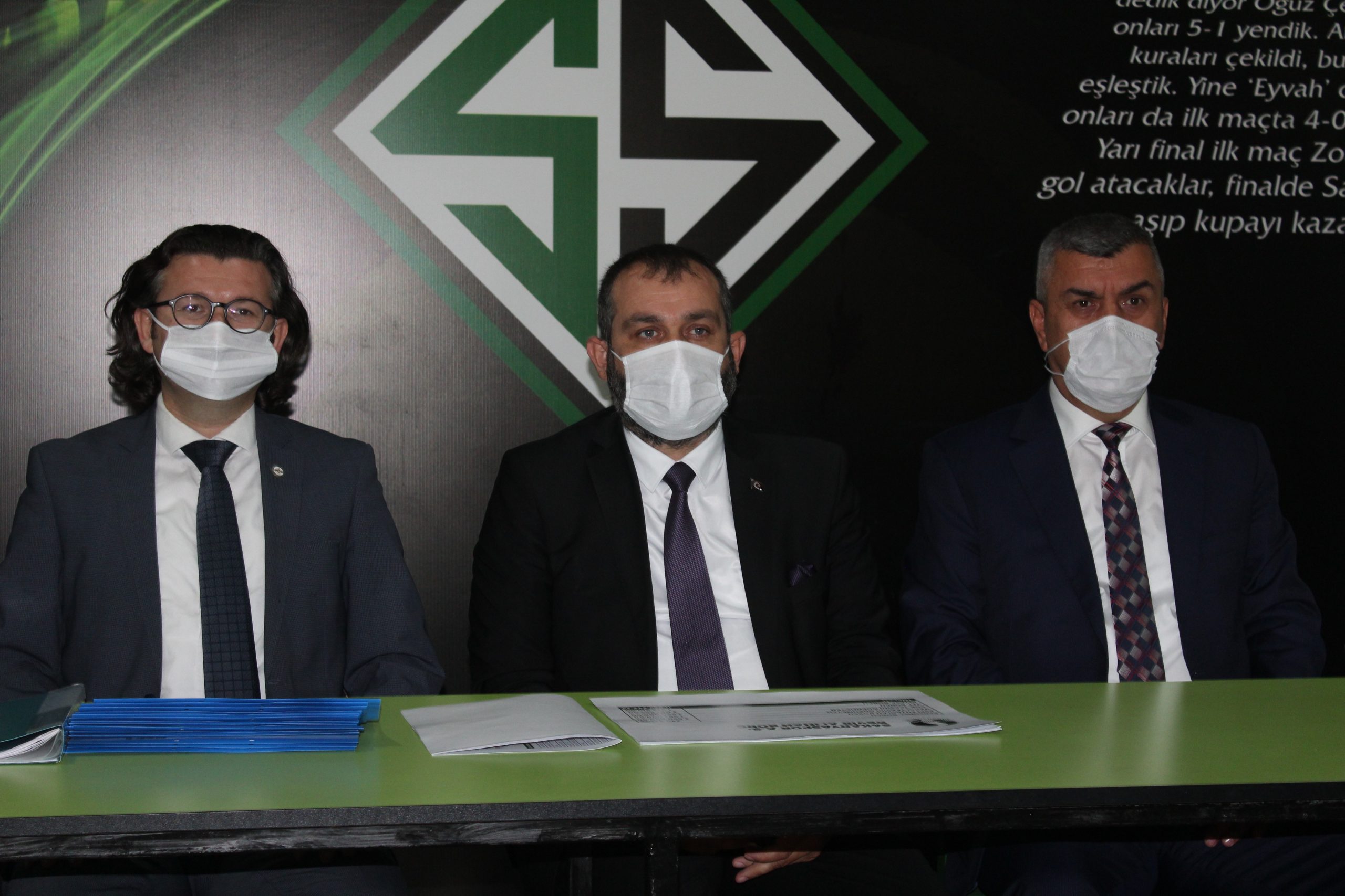 SAKARYASPOR BAŞKANI EKŞİ, KULÜBÜN MALİ TABLOSUNU AÇIKLADI SAKARYASPOR KULÜP BAŞKANI CEVAT EKŞİ: "GÖREVE GELDİĞİMİZDEN BU YANA TOPLAM ÖDEDİĞİMİZ TUTAR 12 MİLYON 81 BİN TL"