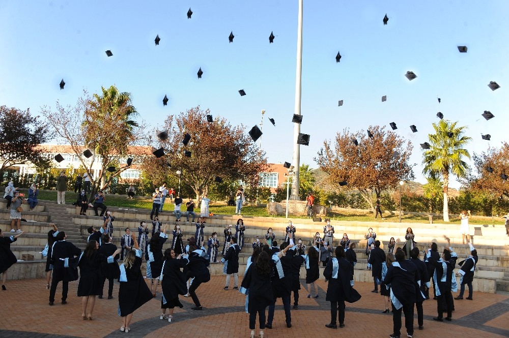 adu dis hekimligi fakultesi mezuniyet ve yemin toreni gerceklesti 0 pPYyP8Qz ADÜ Diş Hekimliği Fakültesi mezuniyet ve yemin töreni gerçekleşti
