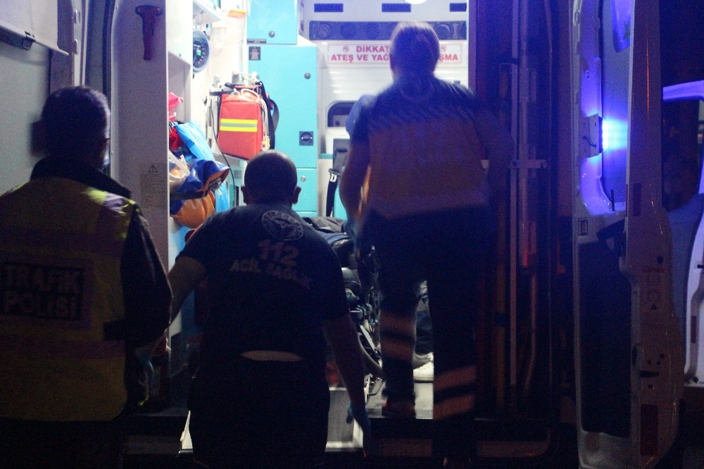 alkollu surucu motosiklete arkadan carpti 1 yarali 3 Gas9YFMn Alkollü sürücü motosiklete arkadan çarptı: 1 yaralı