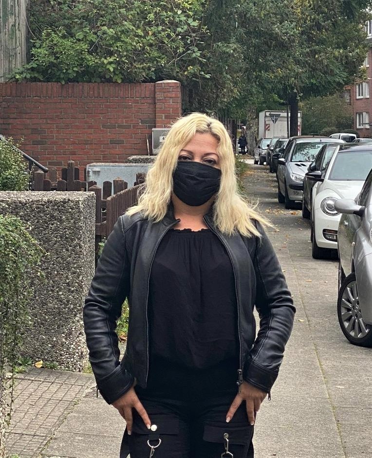 almanyadaki covid 19 tedbirsizligini kameraya aldi 1 kODbTFi4 Almanya’daki Covid-19 tedbirsizliğini kameraya aldı