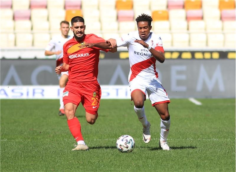 antalyasporun dis sahadaki yenilmezlik serisi sona erdi 2 yFk7vBqF Antalyaspor’un dış sahadaki yenilmezlik serisi sona erdi