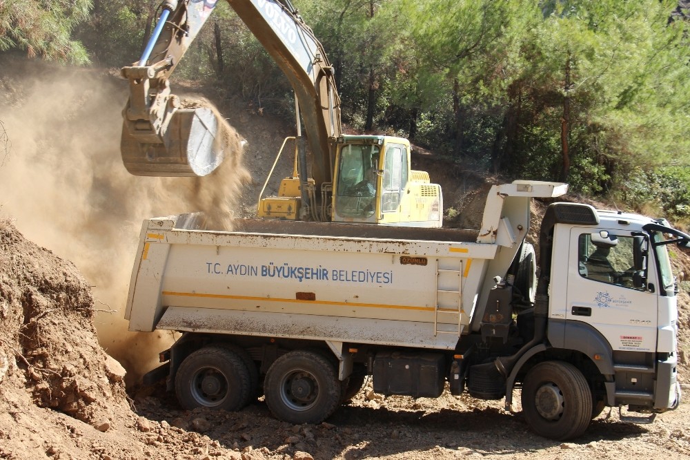asagi kayacik muhtari yasardan cerciogluna yol tesekkuru 4 Aşağı Kayacık Muhtarı Yaşar’dan Çerçioğlu’na yol teşekkürü