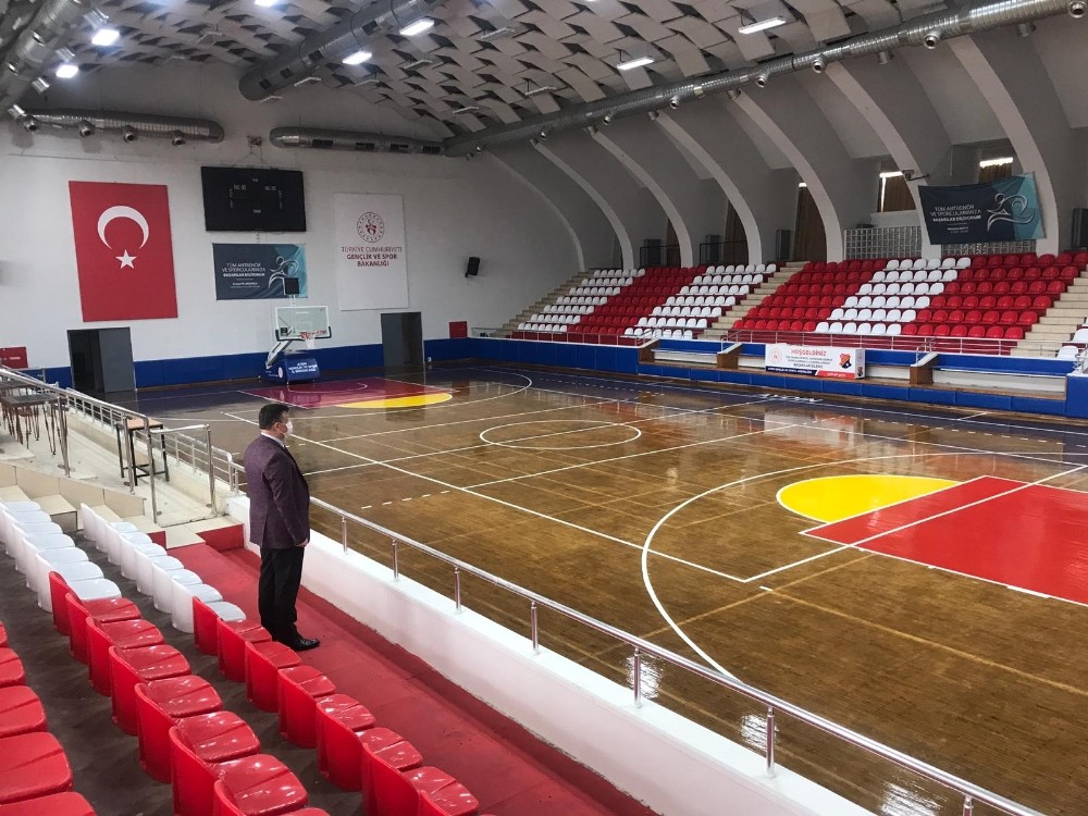 ataturk kapali spor salonu yeni gorunumune kavustu 2 KeNXg6Ry Atatürk Kapalı Spor Salonu yeni görünümüne kavuştu
