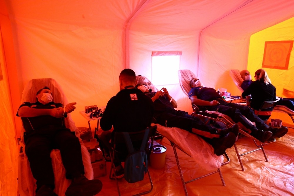 ates savascilari bu sefer kan vermek icin seferber oldu 2 iukertSz Ateş savaşçıları bu sefer kan vermek için seferber oldu