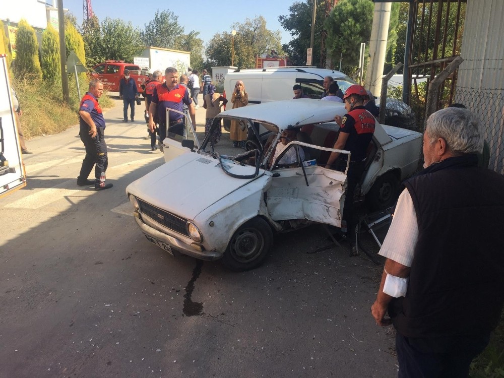 aydinda trafik kazasi 2 yarali 3 TAdLpmZy Aydın’da trafik kazası: 2 yaralı