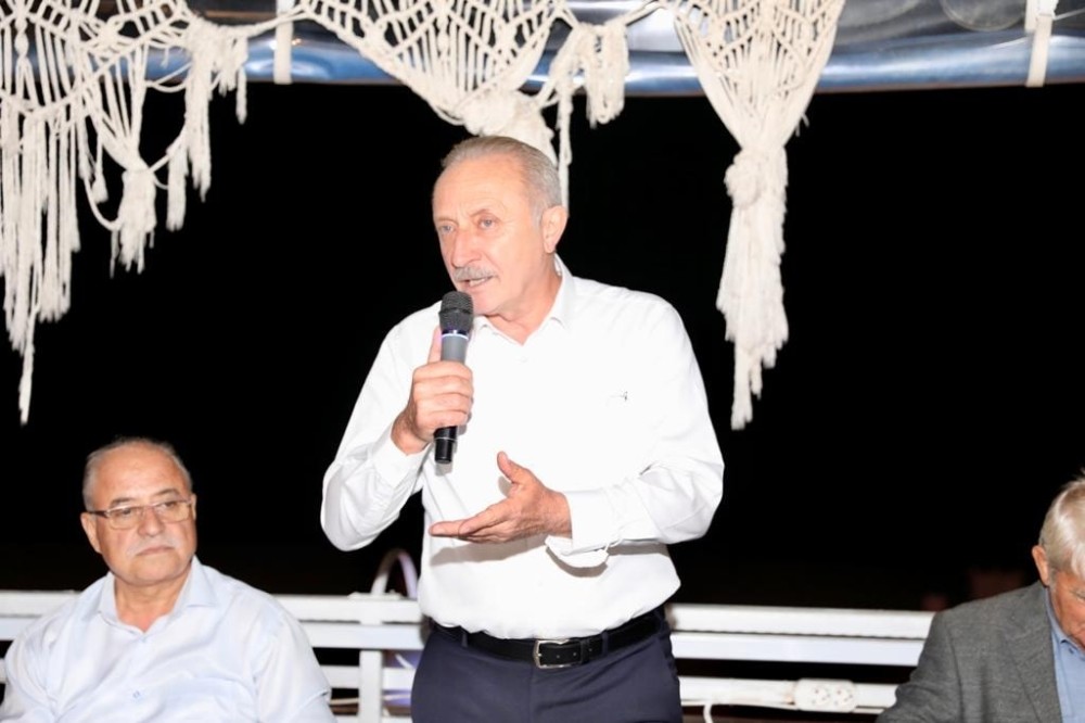 baskan atabay muhtarlarla yemekte bir araya geldi 2 TX3nKgqE Başkan Atabay muhtarlarla yemekte bir araya geldi