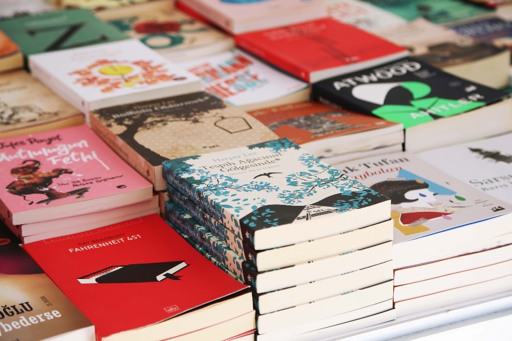 baskan atay yazarlar ve kitapseverler ile bir araya geldi 1 rPE1nFbO Başkan Atay yazarlar ve kitapseverler ile bir araya geldi