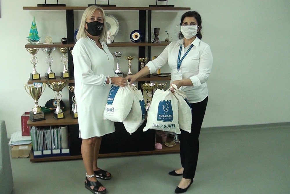 baskan gunelden yuz yuze egitime baslayacak ogrencilere maske destegi 1 4DtGLTzc Başkan Günel’den, yüz yüze eğitime başlayacak öğrencilere maske desteği