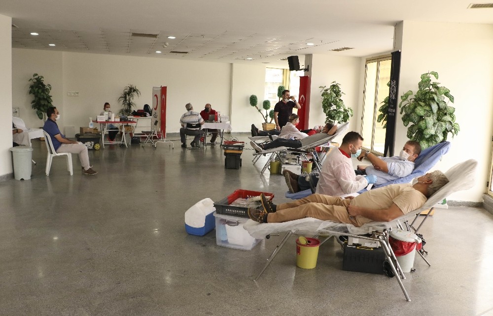 buyuksehir personeli kan bagisinda bulundu 4 3n43AdBS Büyükşehir personeli kan bağışında bulundu