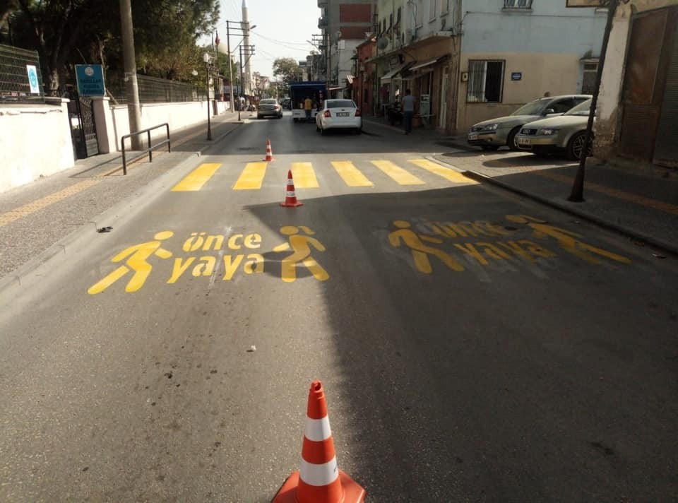 buyuksehirden okul onlerinde once yaya guvenligi 3 Svzcl6u7 Büyükşehirden, okul önlerinde “Önce Yaya” güvenliği