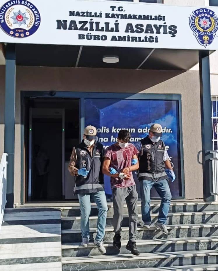 caldigi televizyonu yuruyerek goturdu 1 L2XcCZ1D Çaldığı televizyonu yürüyerek götürdü