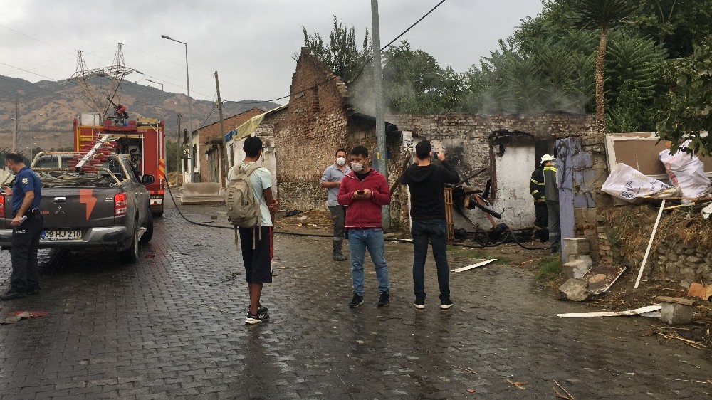 copten buldugu parfum sisesi evi yakti 6 Çöpten bulduğu parfüm şişesi evi yaktı