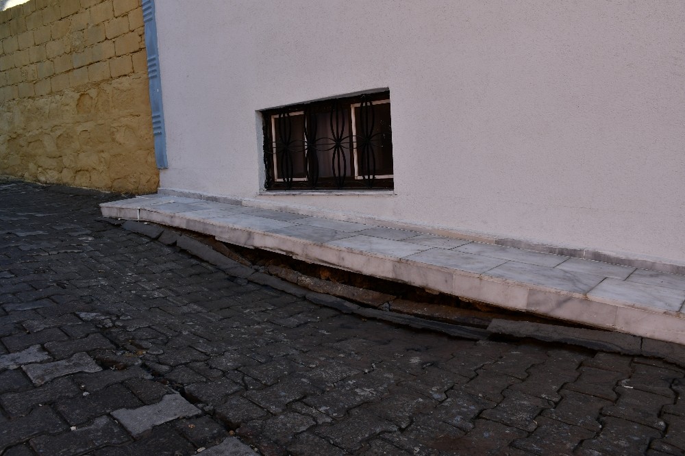 deprem sokede kucuk capta hasarlar olusturdu 1 GPgtqrhw Deprem Söke’de küçük çapta hasarlar oluşturdu