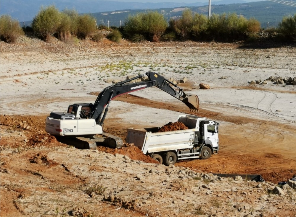derekoy mahallesi sulama goleti genisletiliyor 0 5MHBwzCn Dereköy Mahallesi Sulama Göleti genişletiliyor