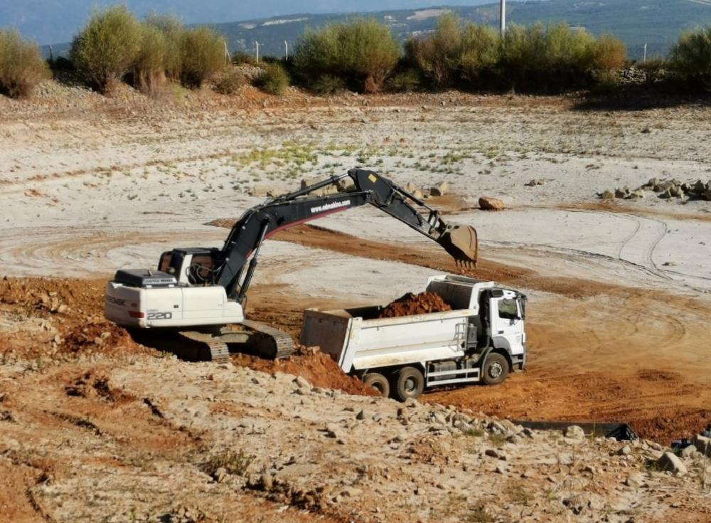 derekoy-mahallesi-sulama-goleti-genisletiliyor-MlkuR3Dq.jpg