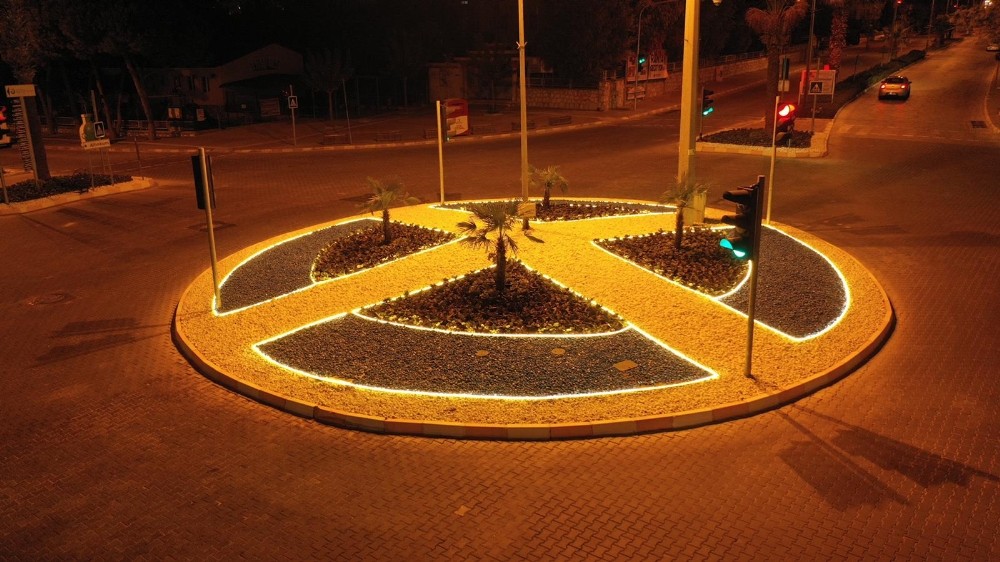 didimde belediye kavsagi modern bir gorunume kavustu 2 iOwFJb28 Didim’de Belediye Kavşağı modern bir görünüme kavuştu