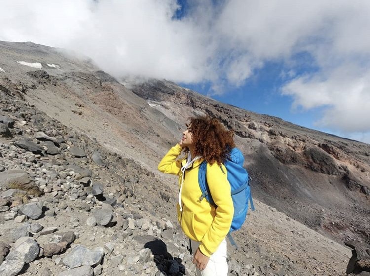 doga sacli kadin agri daginin zirvesinde 1 DJX1Z9bL “Doğa Saçlı Kadın” Ağrı Dağı’nın zirvesinde