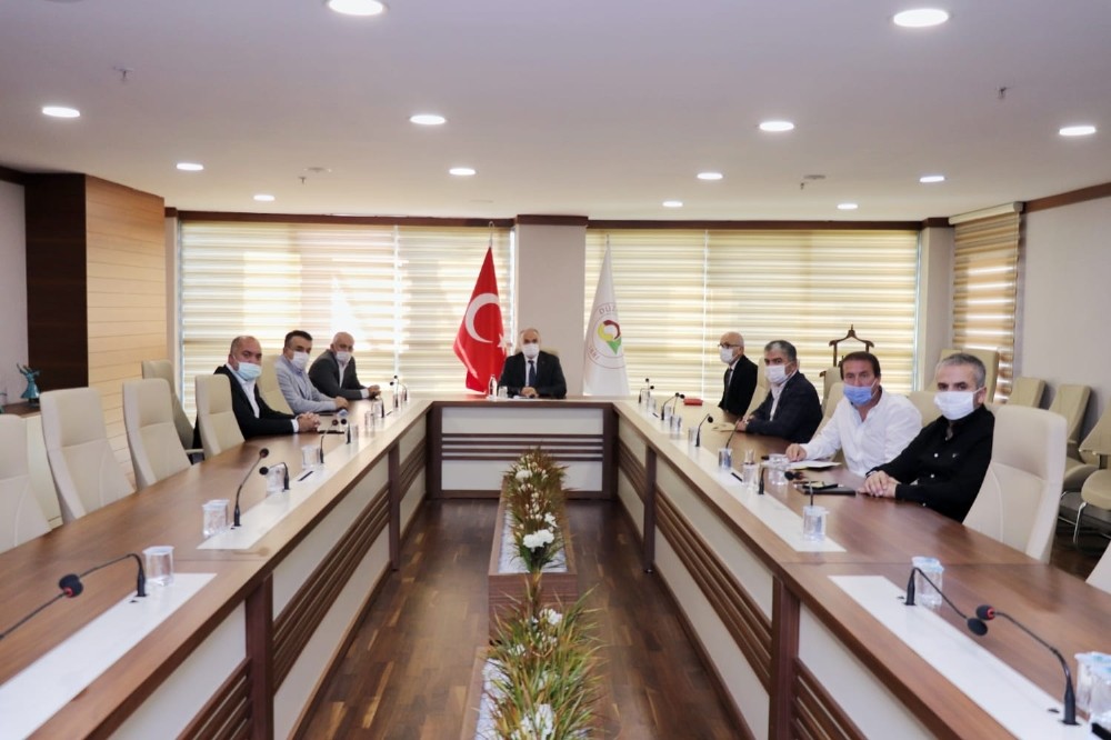 duzce belediye baskani ozlu duzcespor icin kalici bir cozum uretmek gerekiyor 0 ZVUjm3FJ Düzce Belediye Başkanı Özlü: "Düzcespor için kalıcı bir çözüm üretmek gerekiyor"