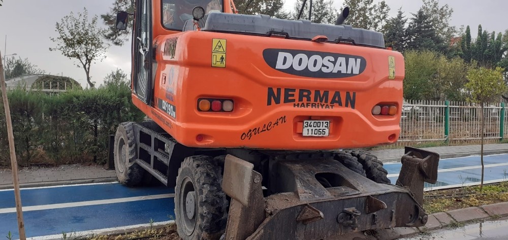 efeler belediyesi yesil alana zarar veren calismayi durdurdu 1 YFbT5dsY Efeler Belediyesi yeşil alana zarar veren çalışmayı durdurdu