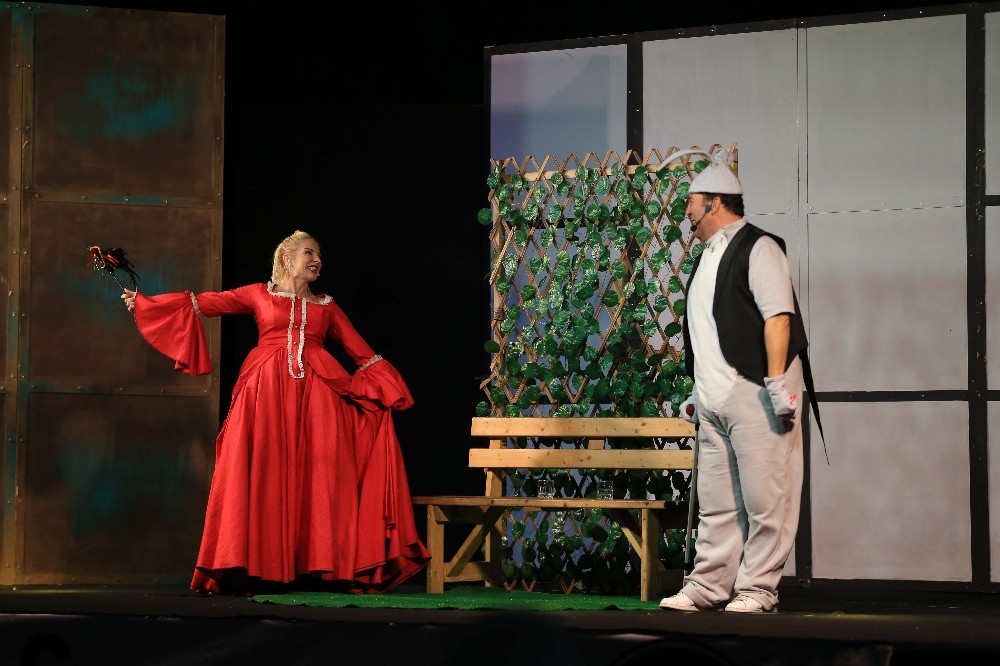 efelerde kultur ve sanat etkinlikleri iki bekarla basladi 5 5PWs6Srg Efeler’de kültür ve sanat etkinlikleri İki Bekar’la başladı