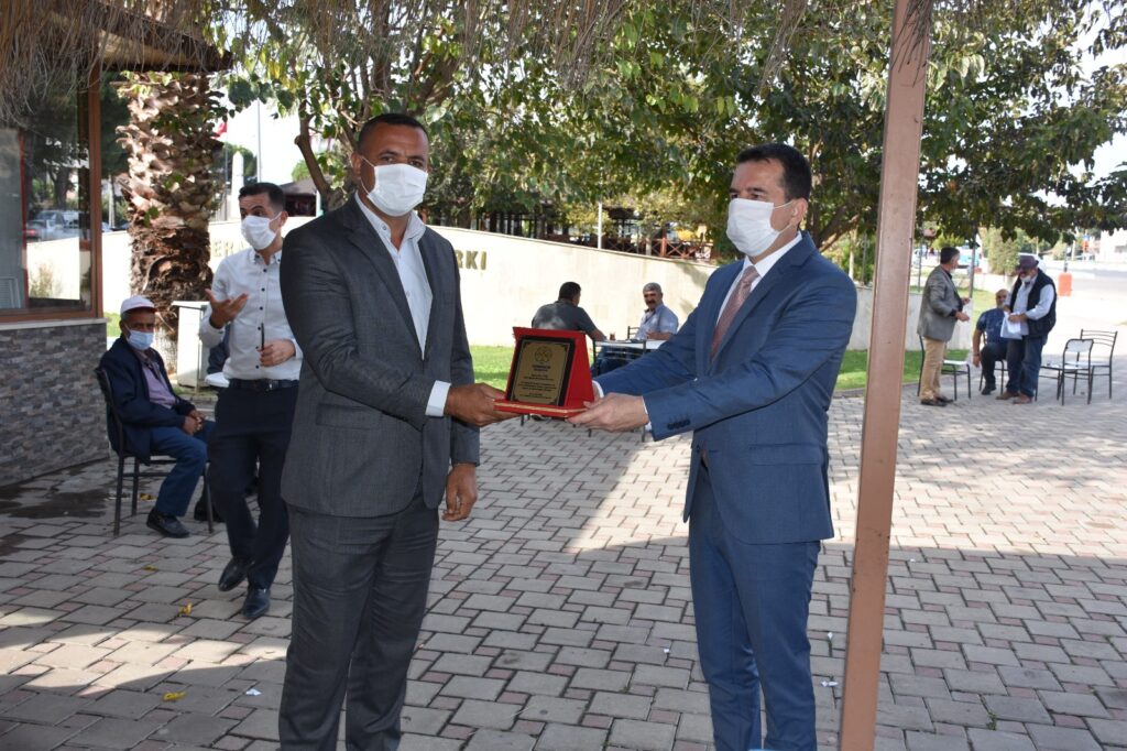 germencik belediye baskani fuat ondes 3 GERMENCİK BELEDİYE BAŞKANI FUAT ÖNDEŞ MUHTARLAR GÜNÜNÜ KUTLADI