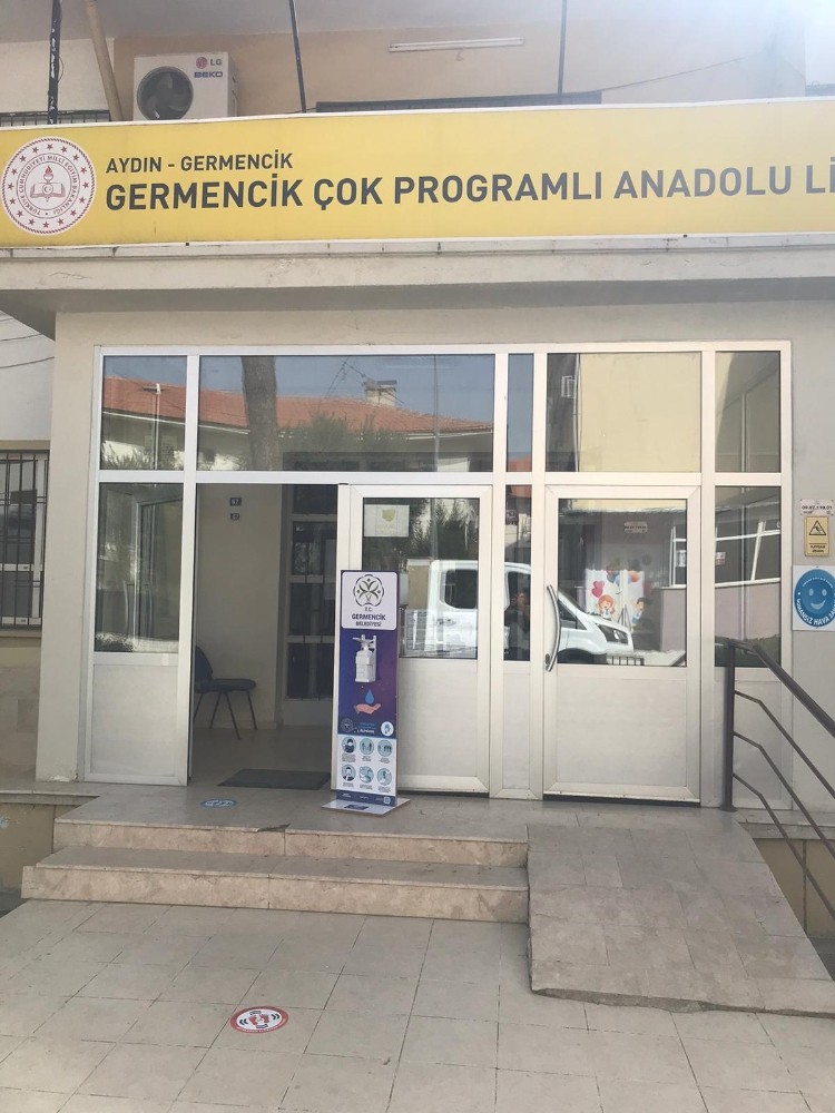 germencik belediye baskani ondesten okullara dezenfekte standi 4 SzLjM6NM Germencik Belediye Başkanı Öndeş’ten okullara dezenfekte standı