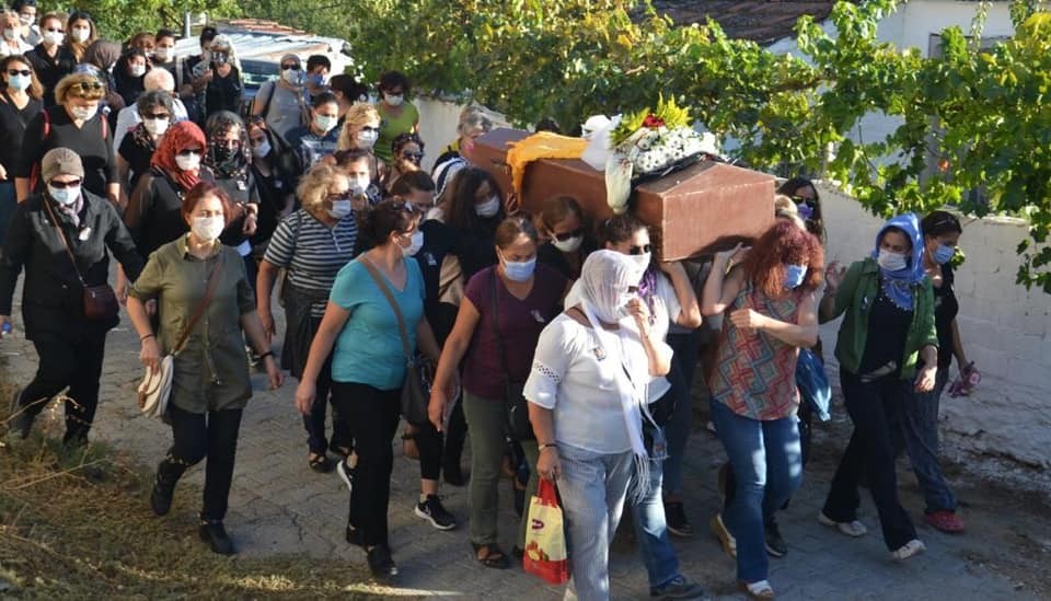 hatice hemsire son yolculuguna ugurlandi 2 WYXhfLKZ Hatice hemşire son yolculuğuna uğurlandı