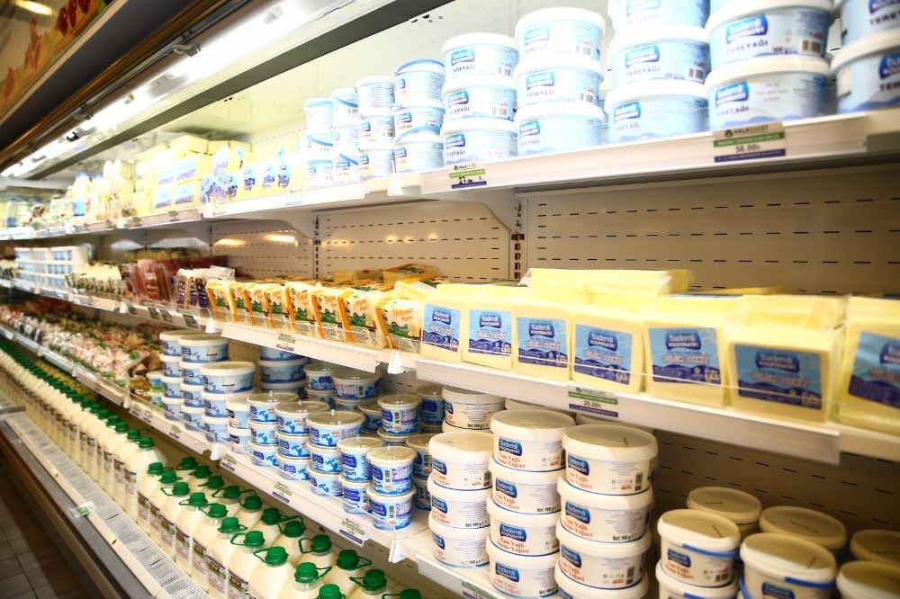 izmirli vatandaslar halk ege ete yogun ilgi gosteriyor 3 Wf87u63d İzmirli vatandaşlar Halk Ege Et’e yoğun ilgi gösteriyor