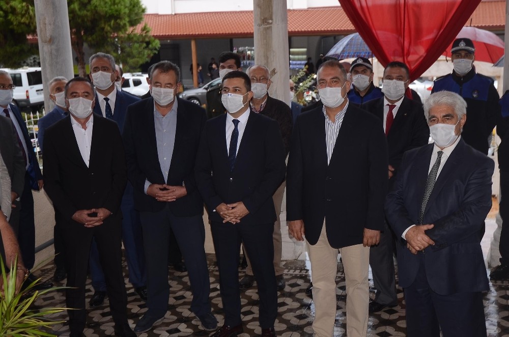 kusadasinda cumhuriyet bayrami kutlamalari devam ediyor 4 IFcP1pms Kuşadası’nda Cumhuriyet Bayramı kutlamaları devam ediyor