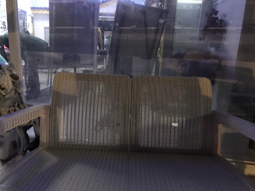 kusadasinda emlak ofisi kursunlandi 1 lldLnB84 Kuşadası’nda emlak ofisi kurşunlandı