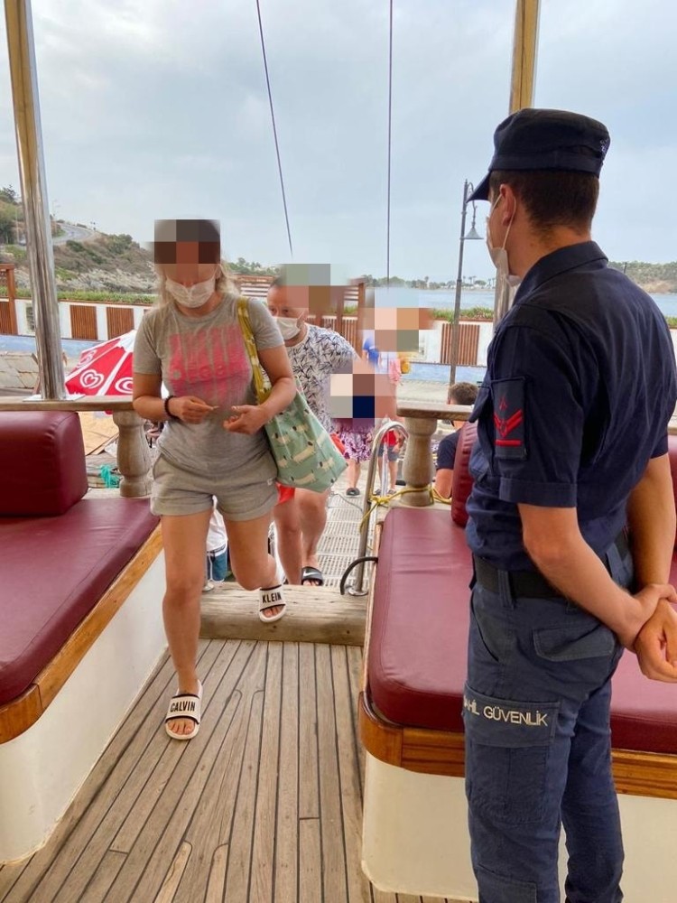 kusadasinda korona virus denetimleri devam ediyor 2 elzaBlnD Kuşadası’nda korona virüs denetimleri devam ediyor