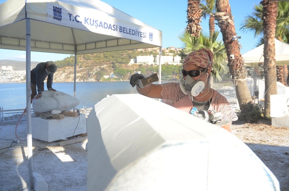 kusadasinda mermer bloklar heykele donusuyor 5 649dwphB Kuşadası’nda mermer bloklar heykele dönüşüyor