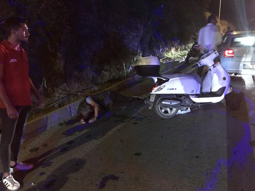 kusadasinda motosikletler carpisti 2 yarali 0 lTJZSrj3 Kuşadası’nda motosikletler çarpıştı: 2 yaralı