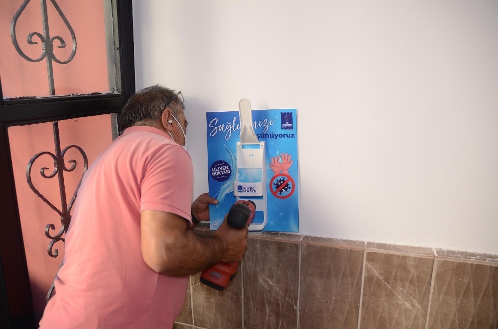 kusadasindaki tum okullara dezenfekte uniteleri yerlestirildi 3 7nqLrOes Kuşadası’ndaki tüm okullara dezenfekte üniteleri yerleştirildi