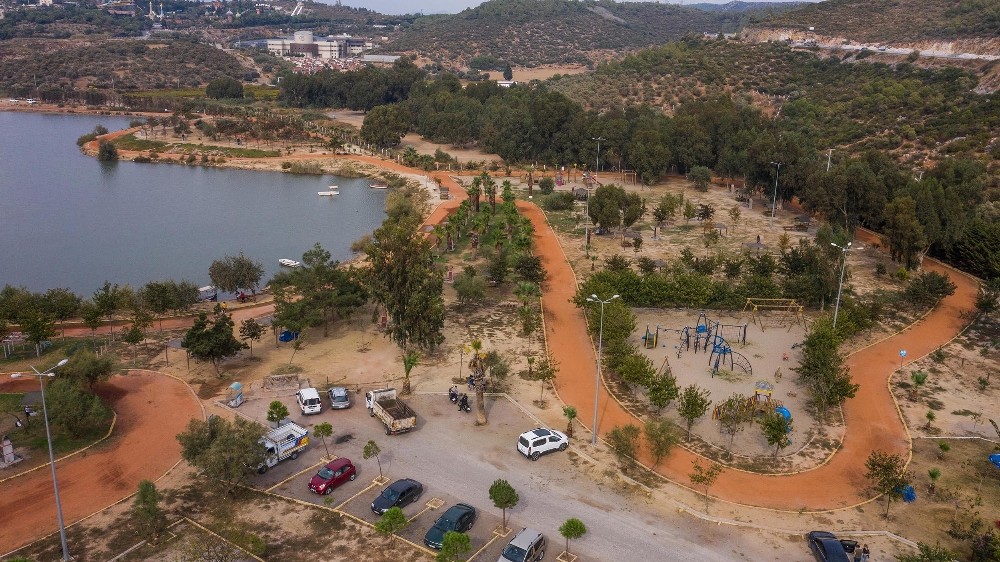 kusadasinin nazar boncugu adagol yenileniyor 2 nhtARO1O Kuşadası’nın nazar boncuğu “ Adagöl “ yenileniyor