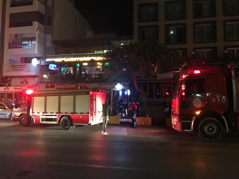 mutfakta yangin cikti vatandaslar eglenmeye devam etti 2 KOqLvAdV Mutfakta yangın çıktı, vatandaşlar eğlenmeye devam etti