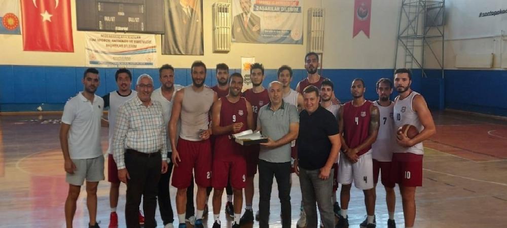 nazilli-belediyespor-erkek-basketbol-takimina-tatli-surprizi-aawyqpYu.jpg