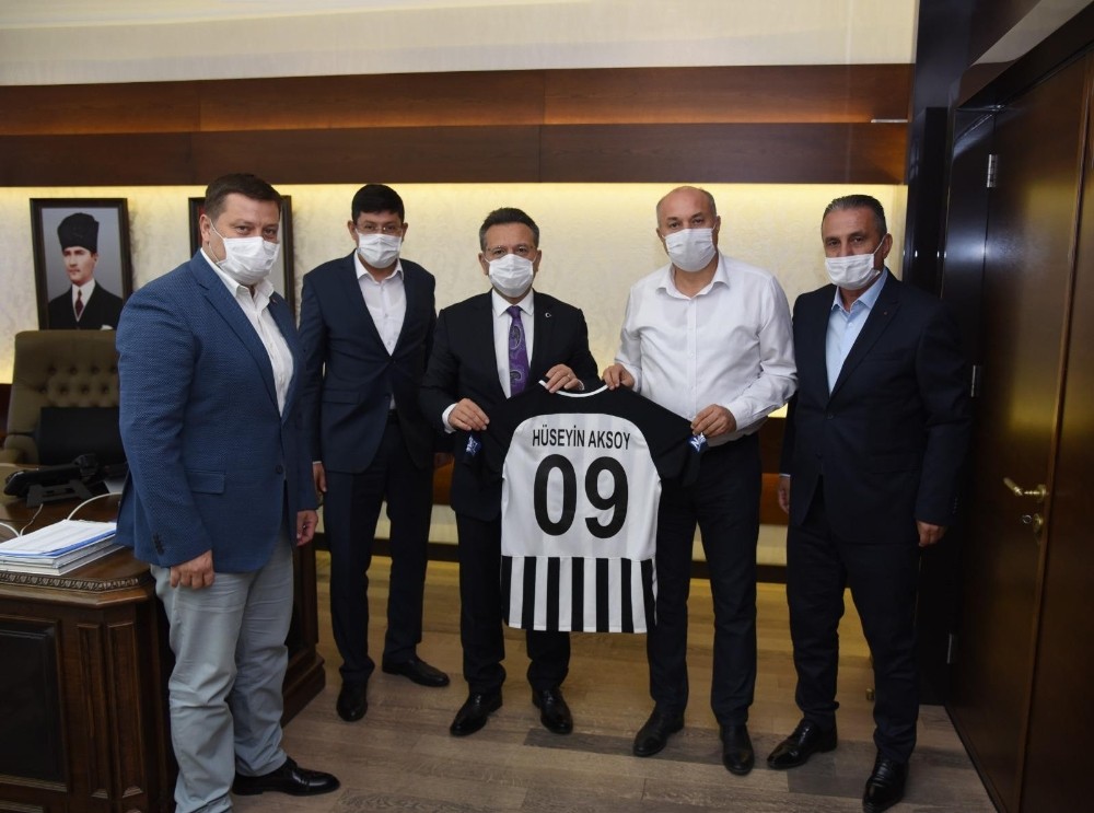 nazilli belediyespor ve baskan ozcandan vali aksoya ziyaret 0 maiKTF8u Nazilli Belediyespor ve Başkan Özcan’dan Vali Aksoy’a ziyaret