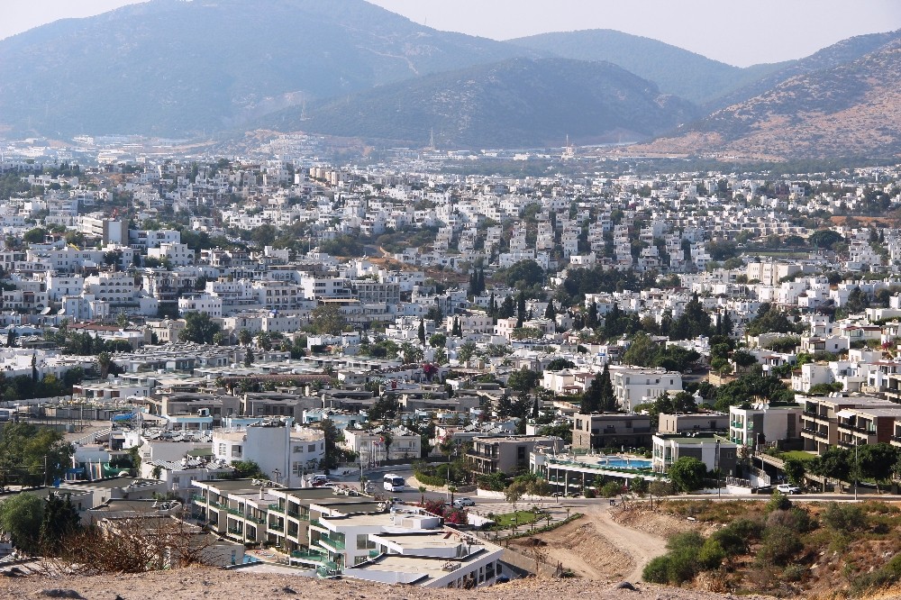 nufus patlamasi yasanan turizm cennetinde yazlikcilar nufuslarini bodruma aldiriyor 4 pSW9r9tg Nüfus patlaması yaşanan turizm cennetinde yazlıkçılar nüfuslarını Bodrum’a aldırıyor