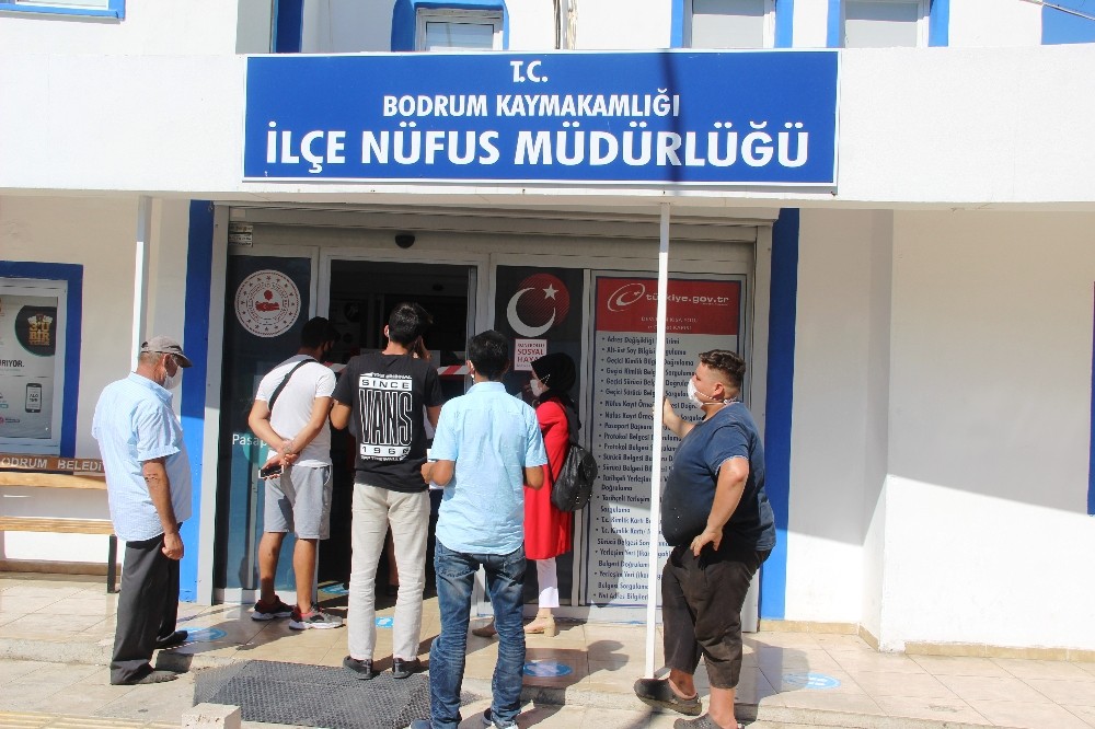 nufus patlamasi yasanan turizm cennetinde yazlikcilar nufuslarini bodruma aldiriyor 6 88LsaFt7 Nüfus patlaması yaşanan turizm cennetinde yazlıkçılar nüfuslarını Bodrum’a aldırıyor