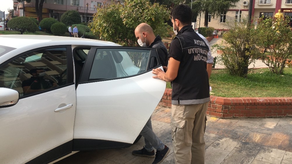 oto tamirhanesine yapilan baskinda yarim kiloya yakin esrar ele gecirildi 1 Dgf2qi3h Oto tamirhanesine yapılan baskında yarım kiloya yakın esrar ele geçirildi