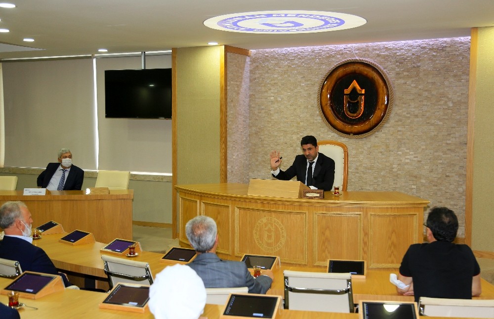 sivil toplum kuruluslarindan rektor aldemire tam destek 4 1fvaGyNz Sivil toplum kuruluşlarından Rektör Aldemir’e tam destek