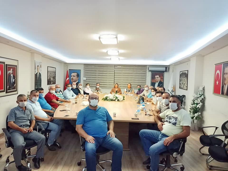 soke ak parti yonetiminde gorev dagilimi yapildi 0 G9YH4Nau Söke AK Parti yönetiminde görev dağılımı yapıldı