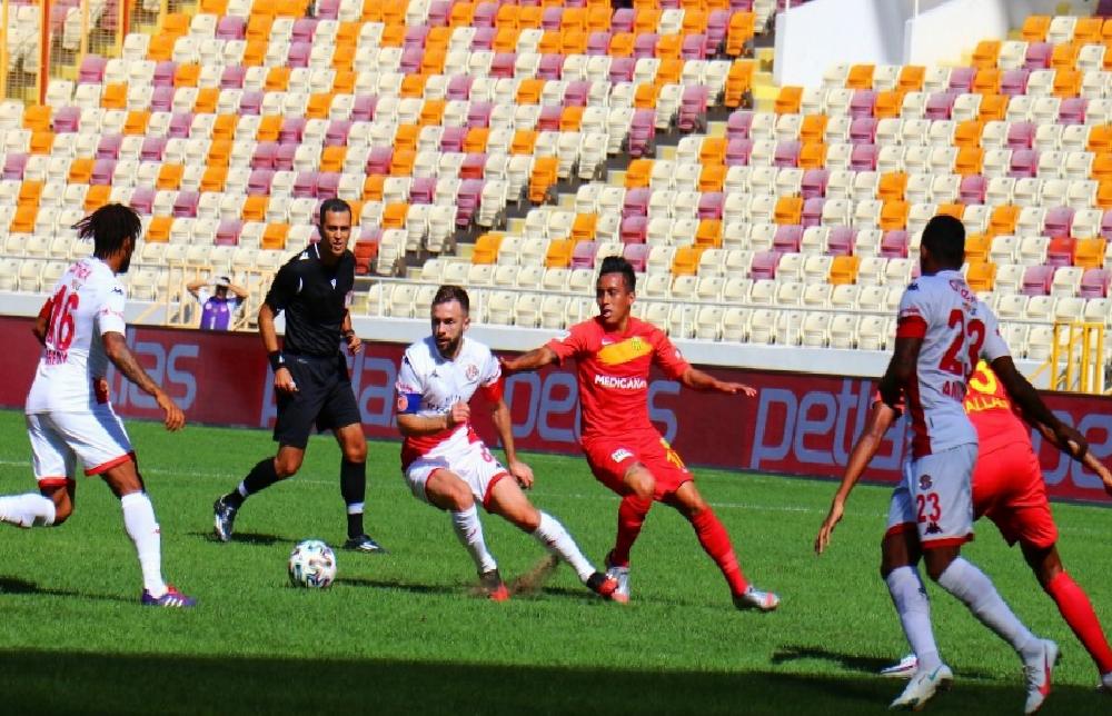 super-lig-yeni-malatyaspor-1-antalyaspor-0-ilk-yari-wteQHTO2.jpg