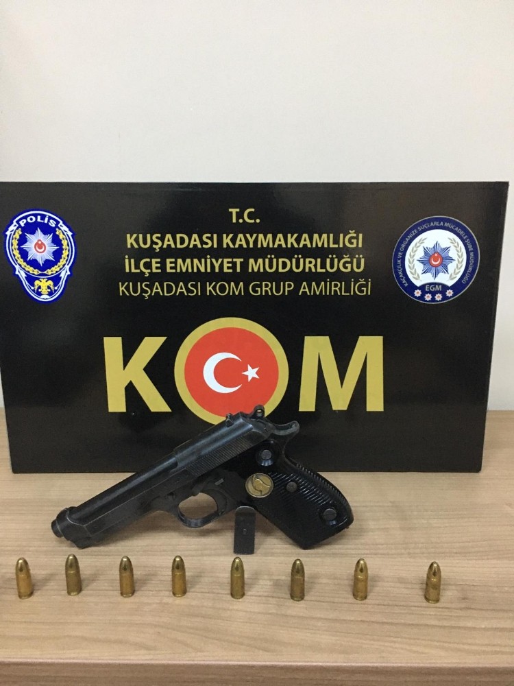 supheli sahsin uzerinden ruhsat silah cikti 0 9PNVCd5c Şüpheli şahsın üzerinden ruhsat silah çıktı