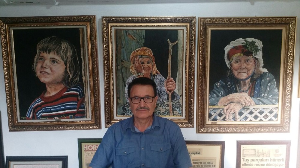 toz haline getirilen taslar sanat eserine donusuyor 1 8T116dZn Toz haline getirilen taşlar sanat eserine dönüşüyor