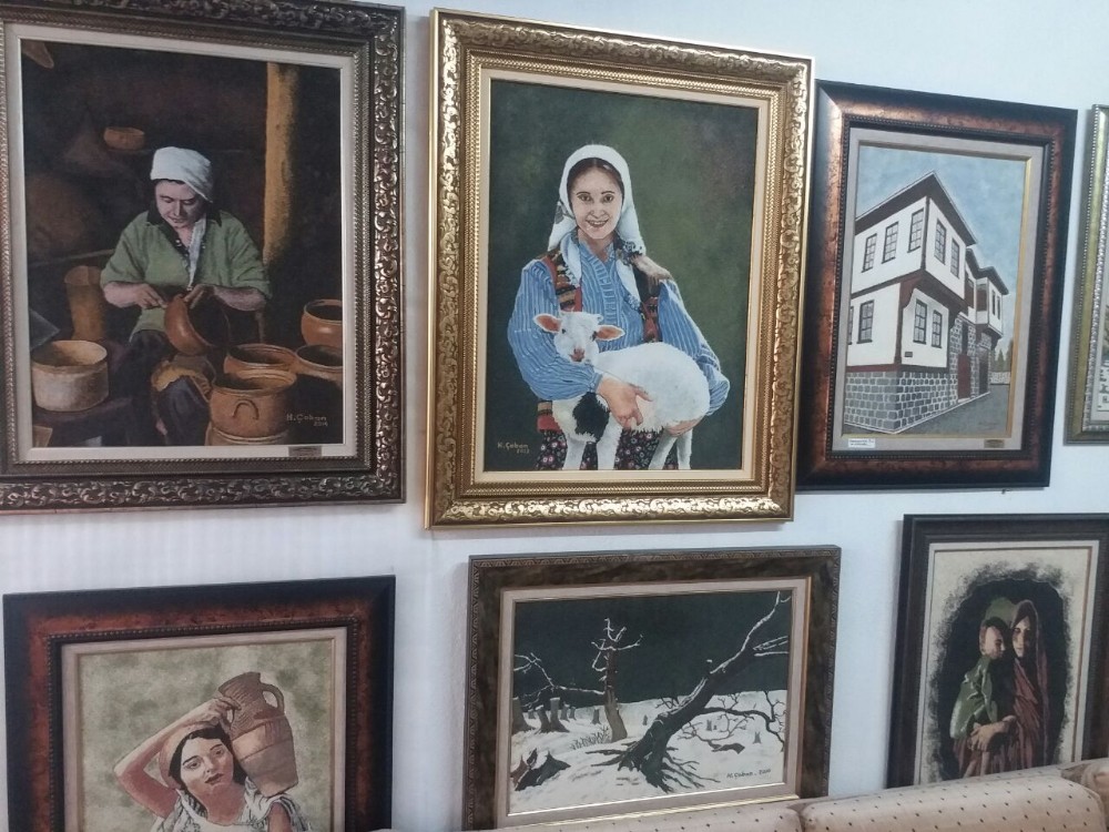 toz haline getirilen taslar sanat eserine donusuyor 5 Toz haline getirilen taşlar sanat eserine dönüşüyor