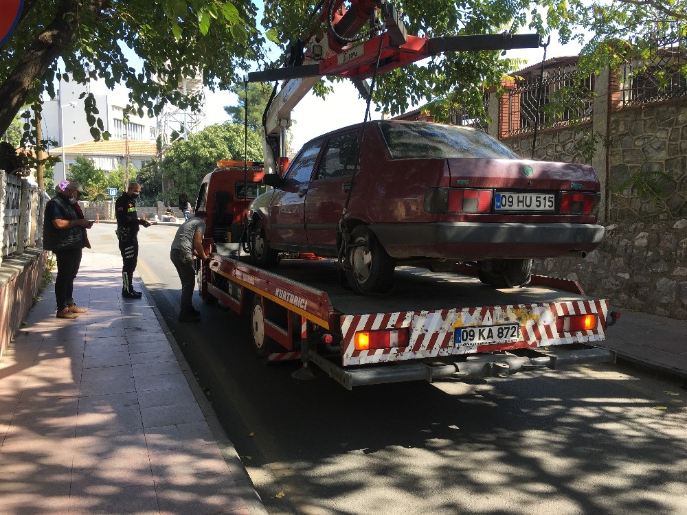 trafik ekipleri 20 dakikada 12 surucuye ceza kesti 1 JgKaGmHl Trafik ekipleri 20 dakikada 12 sürücüye ceza kesti