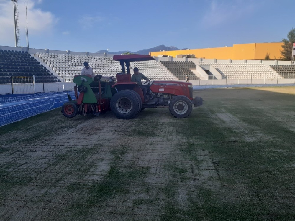 adnan menderes stadi maclara hazirlaniyor 1 dhSrnwEd Adnan Menderes Stadı maçlara hazırlanıyor